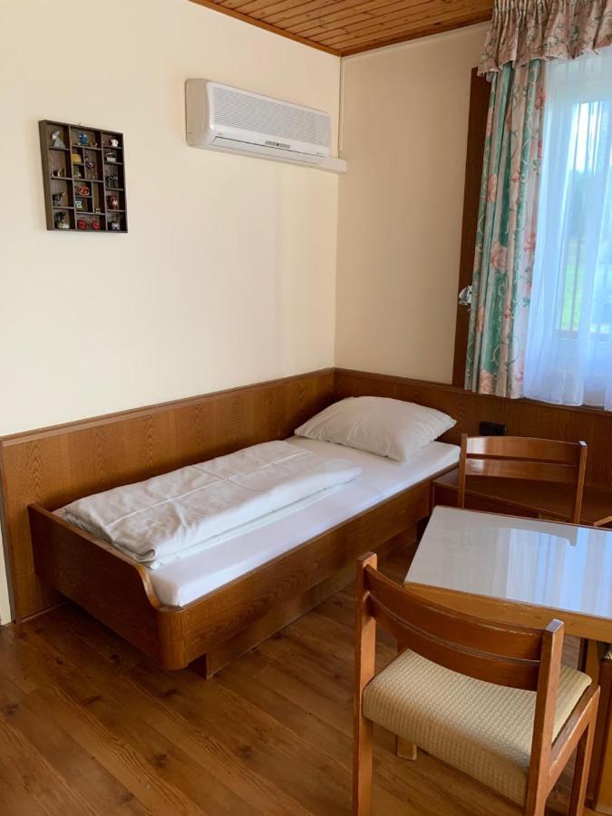 Hotel Arkadenhof Лойперсдорф бай Фюрстенфелд Екстериор снимка
